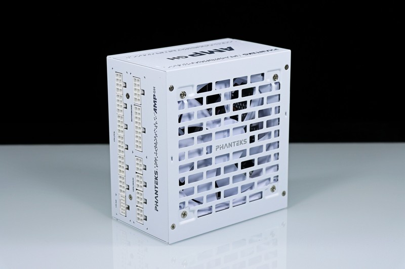 AMD R9 9950X3D 真强！搭配华硕 TUF X870-PLUS 与 索泰 RTX 5080