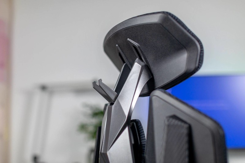 Morphling变体精灵灵透系列M-502：独特仿生背甲设计，怎么坐都舒适