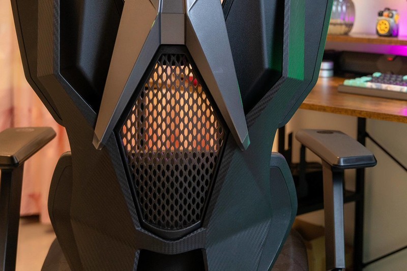 Morphling变体精灵灵透系列M-502：独特仿生背甲设计，怎么坐都舒适