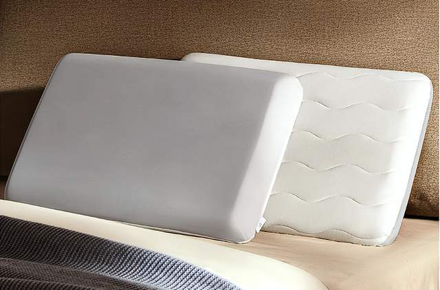 用性价比搅局市场！米家记忆绵深睡枕发布：百元出头送礼好选择