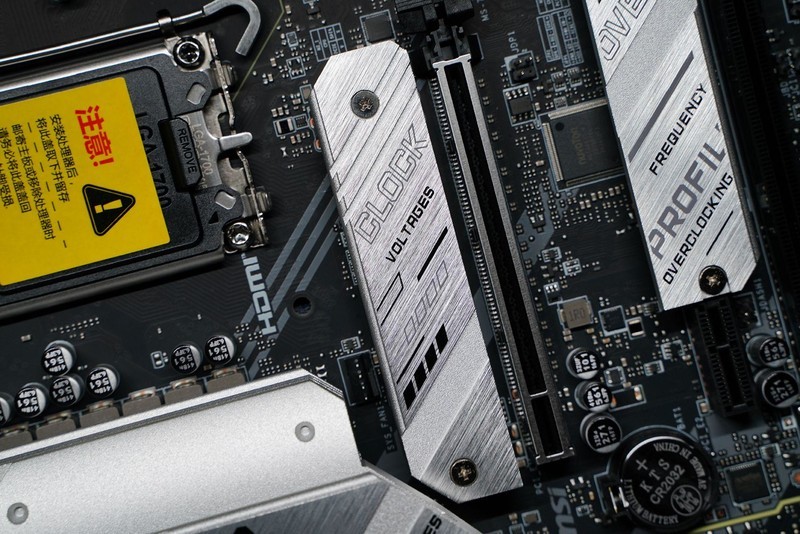 白嫖变8000MHz 宏碁掠夺者Pallas Ⅱ DDR5 6400MHz 32GB内存条实测