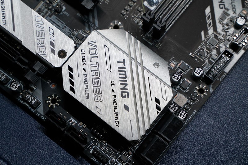 白嫖变8000MHz 宏碁掠夺者Pallas Ⅱ DDR5 6400MHz 32GB内存条实测