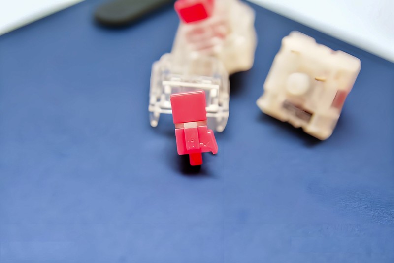 声音最小，用力最小的轴，是什么轴，我需要买一个键盘？