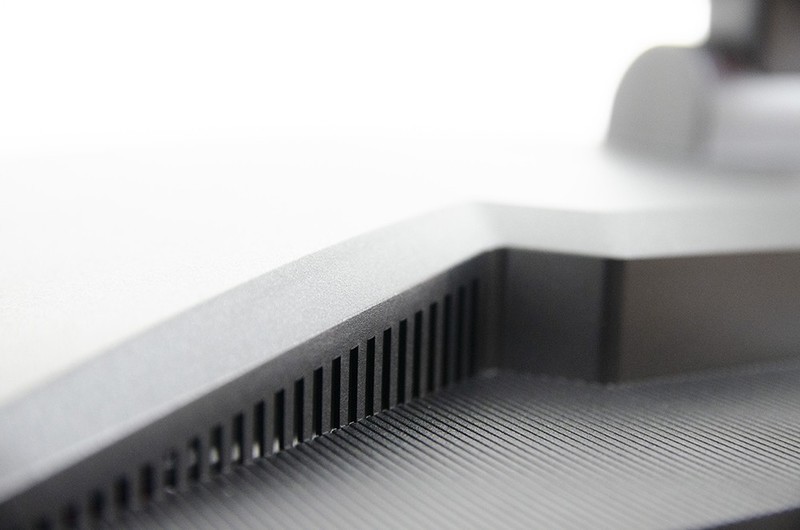 低蓝光技术带来的视觉革命，来酷猛禽电竞显示器入手体验