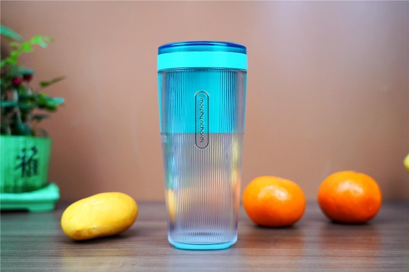 果汁奶昔自己做，健健康康好生活--摩飞无线充电榨汁机分享！