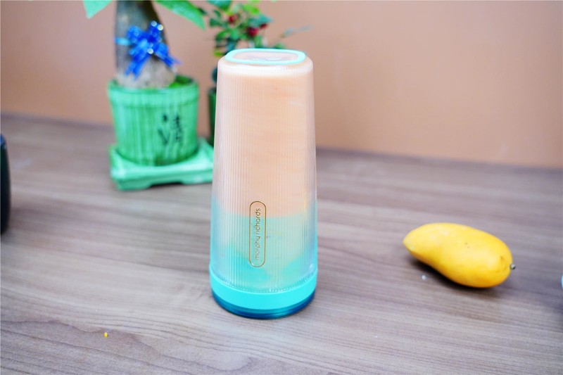 果汁奶昔自己做，健健康康好生活--摩飞无线充电榨汁机分享！