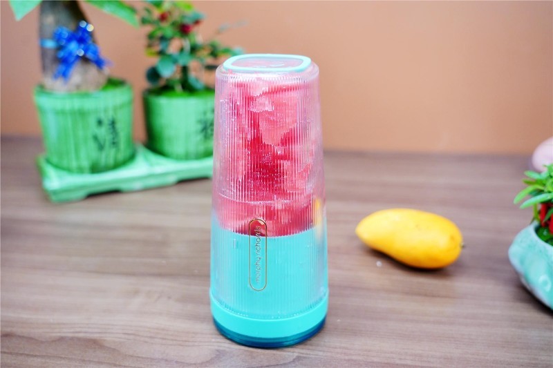 果汁奶昔自己做，健健康康好生活--摩飞无线充电榨汁机分享！