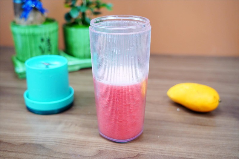 果汁奶昔自己做，健健康康好生活--摩飞无线充电榨汁机分享！
