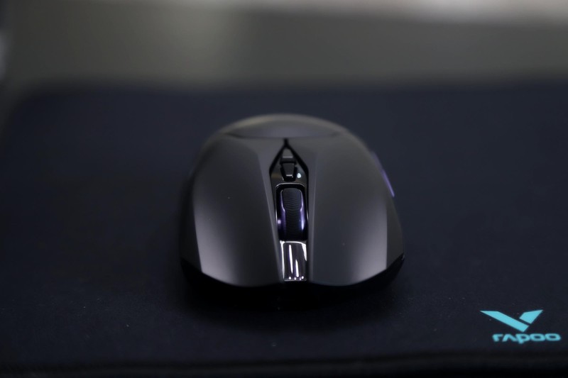 原相高定3395+内置无线充电，雷柏VT3S无线双模RGB游戏鼠标评测