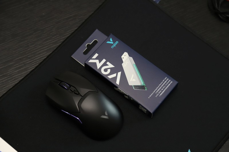 原相高定3395+内置无线充电，雷柏VT3S无线双模RGB游戏鼠标评测