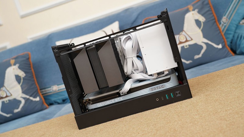 DLSS 4加持，9800X3D+索泰5060Ti 8G打造的高性价比ITX小钢炮分享