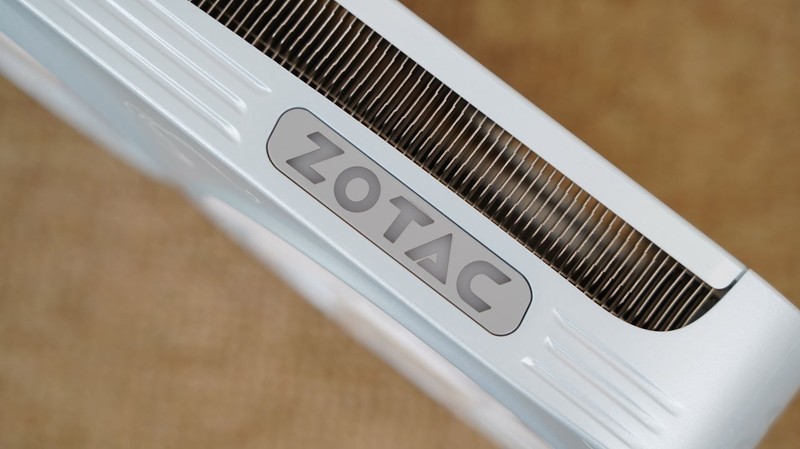 DLSS 4加持，9800X3D+索泰5060Ti 8G打造的高性价比ITX小钢炮分享