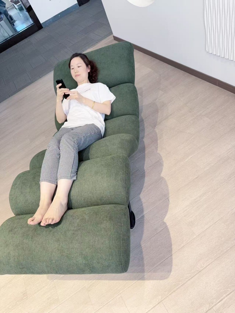 轻松享受舒适的瑜伽按摩：奥洛芙森智能电动布艺沙发