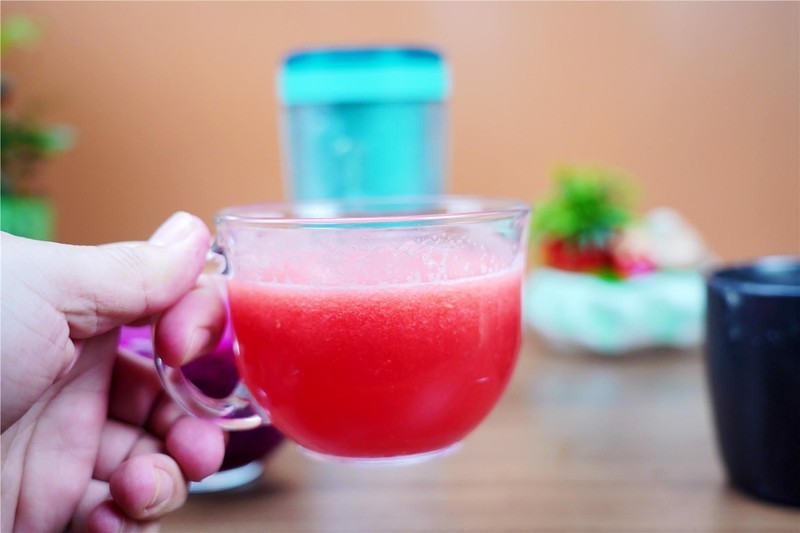 果汁奶昔自己做，健健康康好生活--摩飞无线充电榨汁机分享！