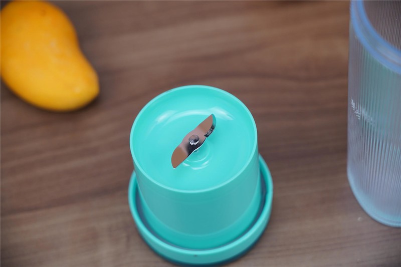 果汁奶昔自己做，健健康康好生活--摩飞无线充电榨汁机分享！