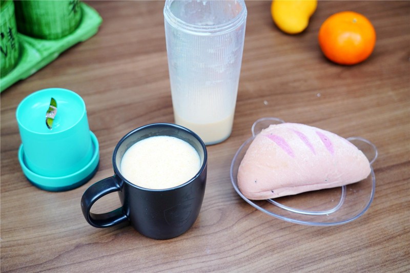 果汁奶昔自己做，健健康康好生活--摩飞无线充电榨汁机分享！