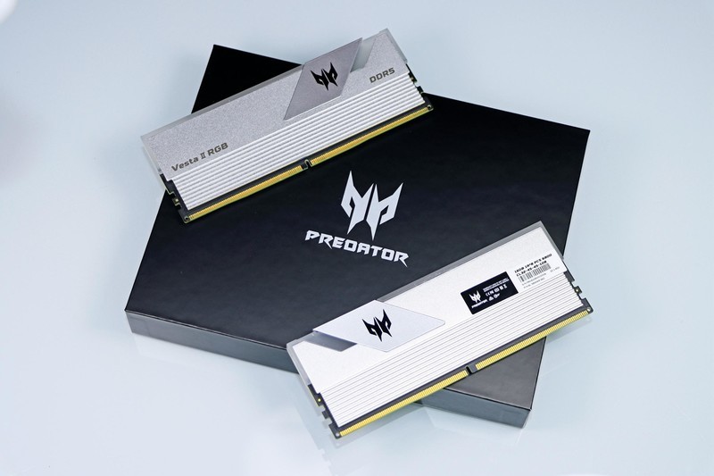 稳超7600 C38！宏碁掠夺者 Vesta II 炫光星舰 RGB DDR5 6800 16G*2 C32