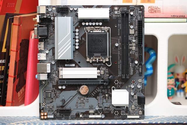 千元级主板还能有这些科技，技嘉魔鹰B760M GAMEING WIFI评测体验