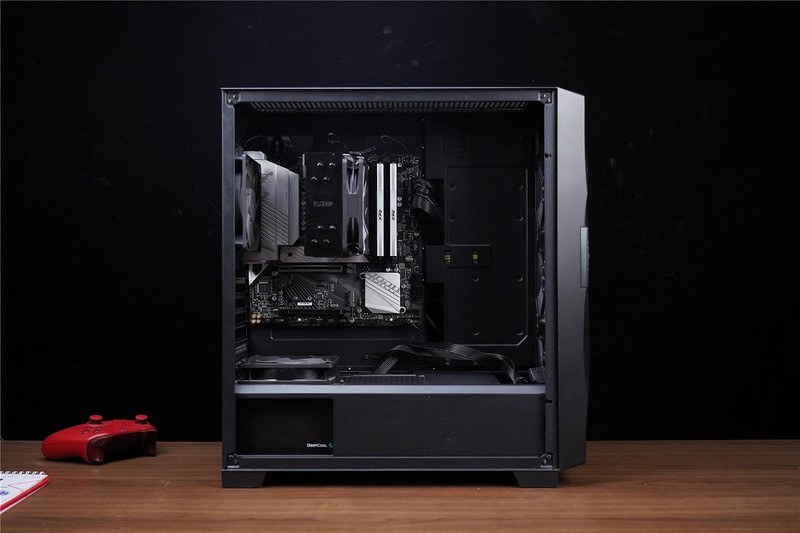 玩家最爱主板来袭，性价比高，性能强悍—技嘉雪雕B660M 分享