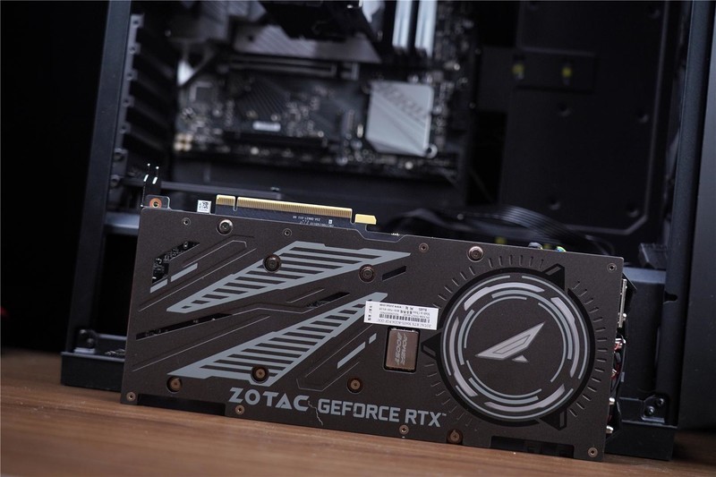 玩家最爱主板来袭，性价比高，性能强悍—技嘉雪雕B660M 分享