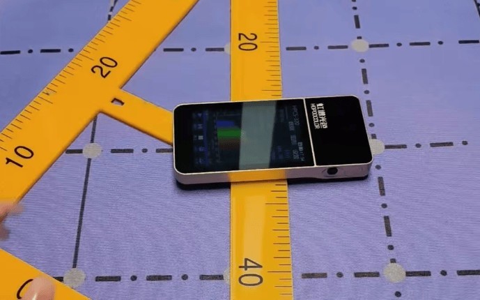 雷士和欧普照明护眼灯哪个牌子好？书客、欧普、雷士测评对比！