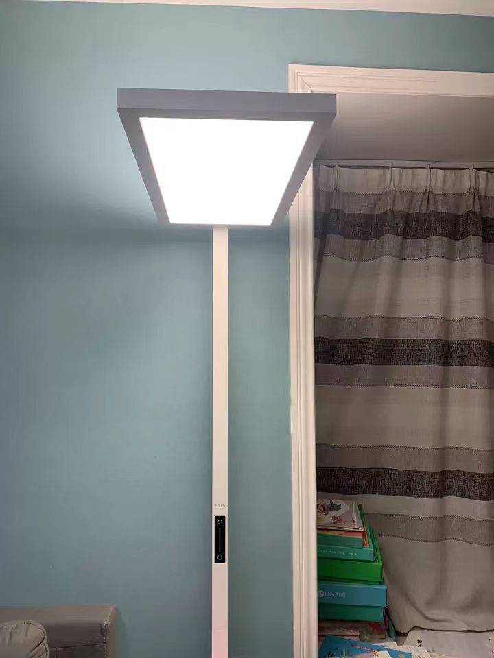 适合孩子读书用什么的落地灯？五大护眼灯推荐测评PK对比