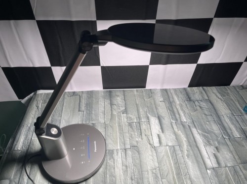 护眼台灯哪个品牌比较护眼耐用？书客、松下和飞利浦护眼灯怎么样