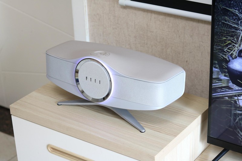 FIIL飞行家HIFI音箱体验，五单元三声腔设计，感受电影院的音效