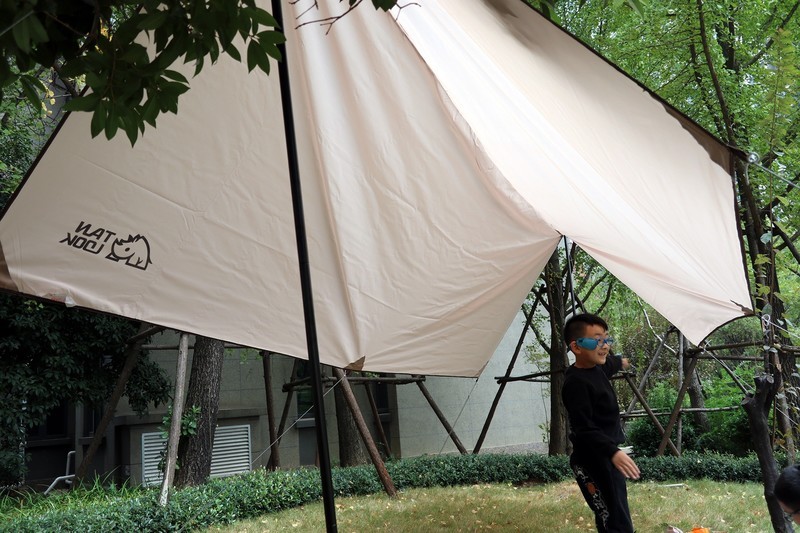 便携易搭建 耐用高颜值——探露户外天幕体验