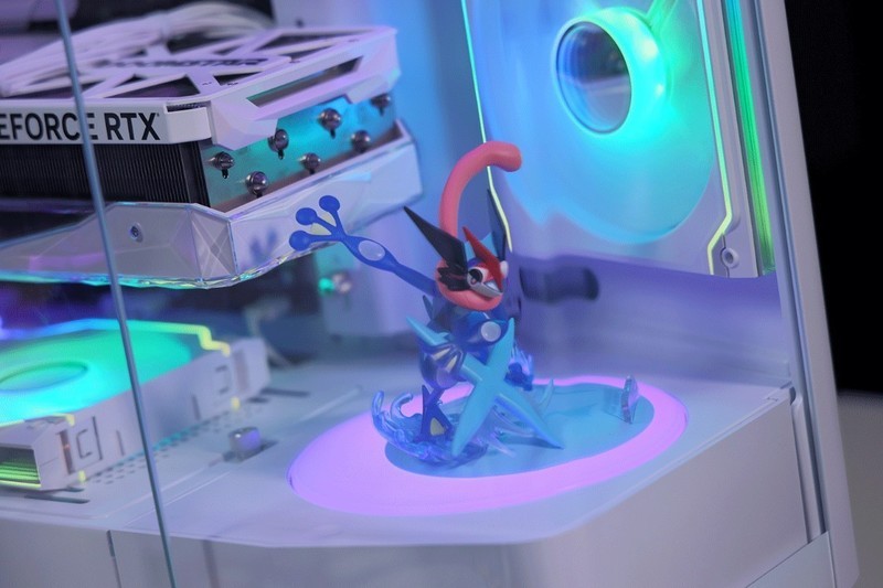 大男孩的专属浪漫，是机箱也是手办展示柜：骨伽星舰搭配4080S装机