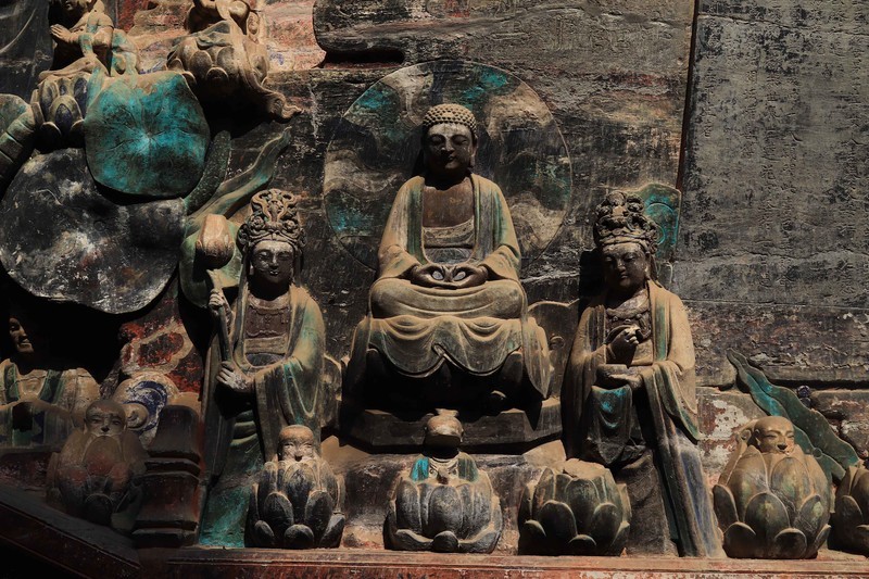 游览重庆大足宝顶山石刻（一）