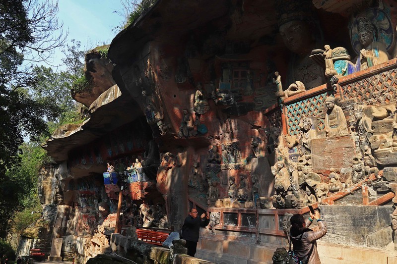 游览重庆大足宝顶山石刻（一）