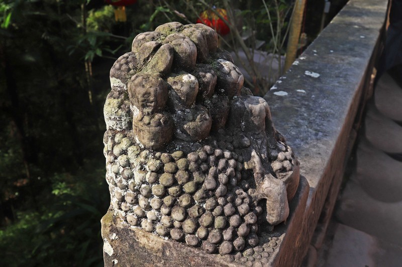 游览重庆大足宝顶山石刻（一）