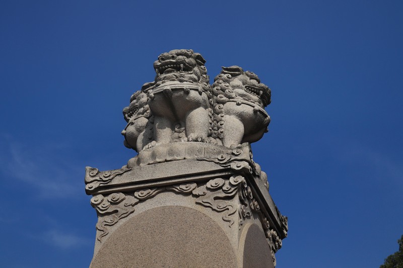 游览重庆大足宝顶山石刻（一）