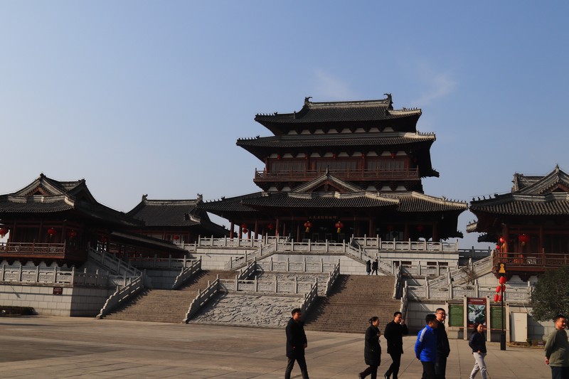 游览重庆大足宝顶山石刻（一）