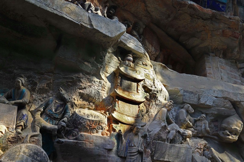 游览重庆大足宝顶山石刻（一）