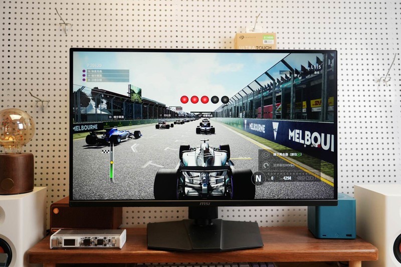 300Hz+0.5ms响应：MAG 275QPF X30黑刃如何重新定义千元电竞天花板