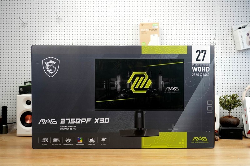 300Hz+0.5ms响应：MAG 275QPF X30黑刃如何重新定义千元电竞天花板