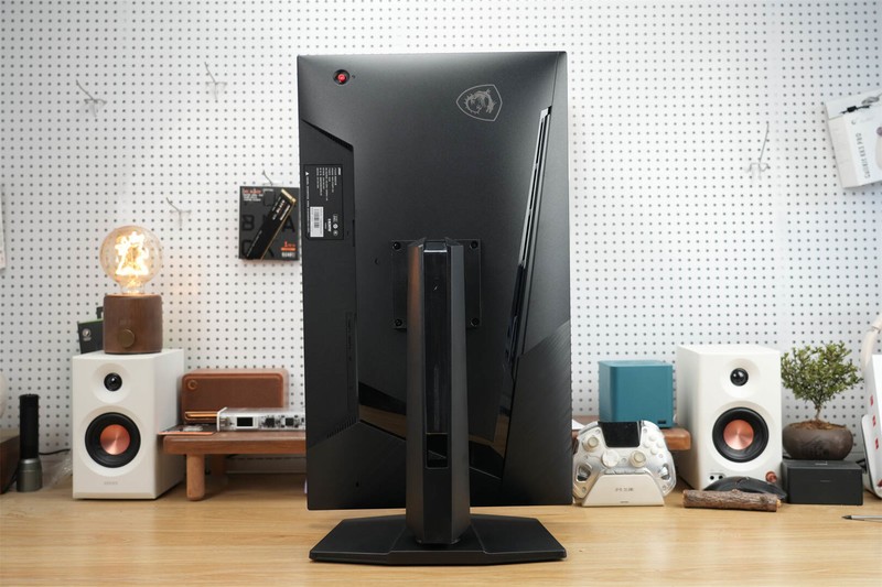 300Hz+0.5ms响应：MAG 275QPF X30黑刃如何重新定义千元电竞天花板