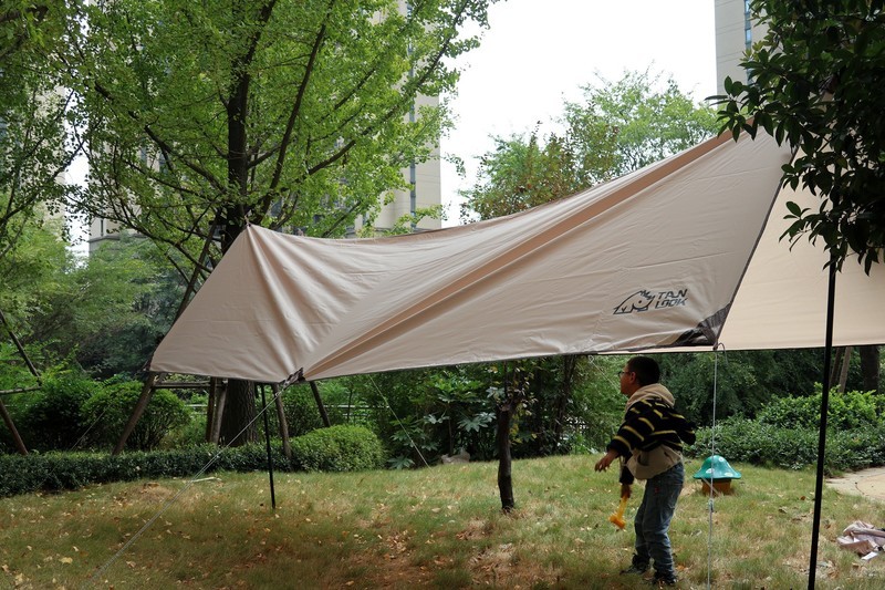 便携易搭建 耐用高颜值——探露户外天幕体验