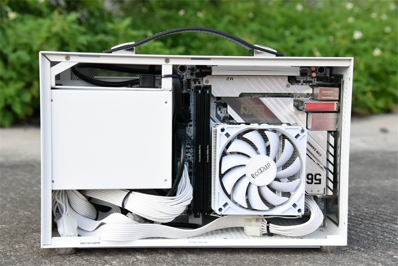 白菜价的高容量品质内存---英睿达（Crucial）32GB（16G×2）3200套装升级体验