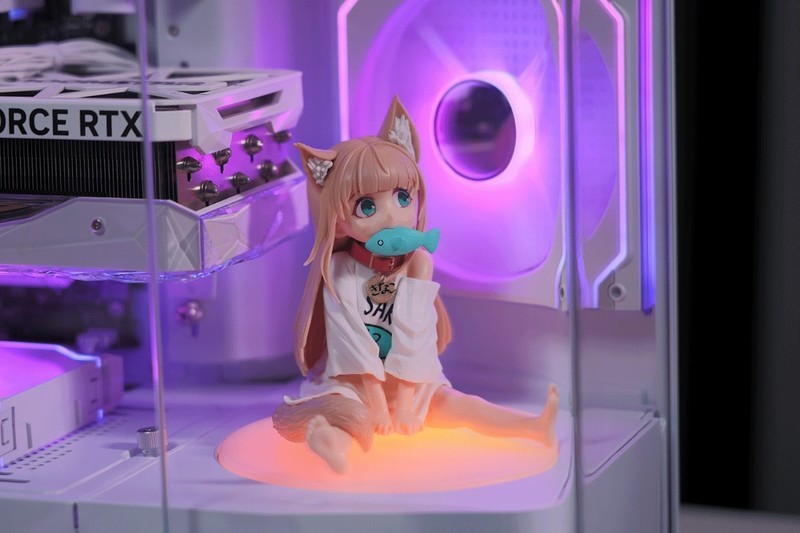 大男孩的专属浪漫，是机箱也是手办展示柜：骨伽星舰搭配4080S装机