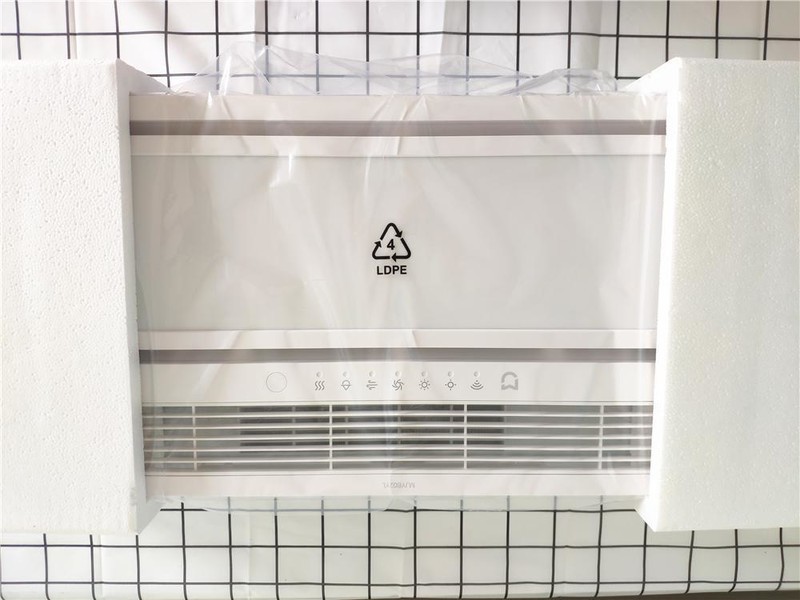 小米上新：全自动浴霸，浴室智能恒温不再是梦