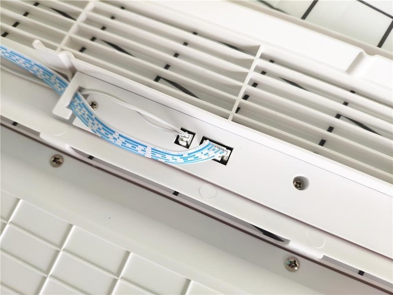 小米上新：全自动浴霸，浴室智能恒温不再是梦