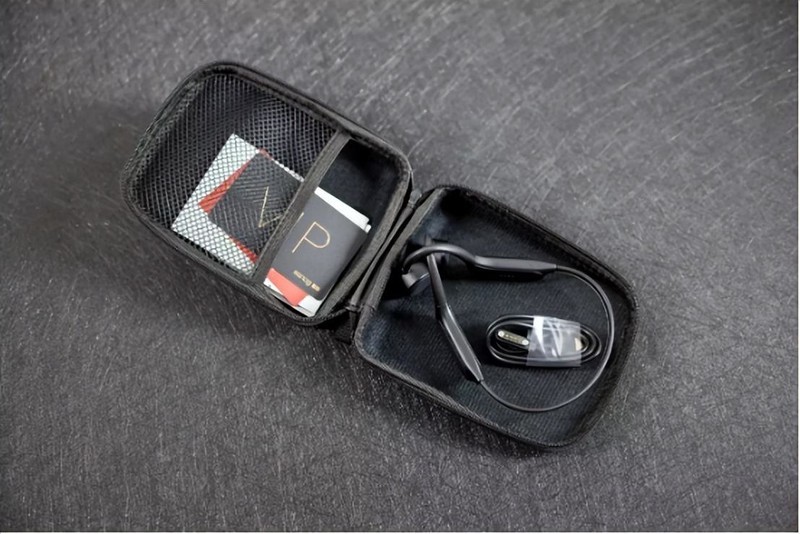 夜跑中最亮的仔，自带播放器可游泳的sanag B91S骨传导耳机体验