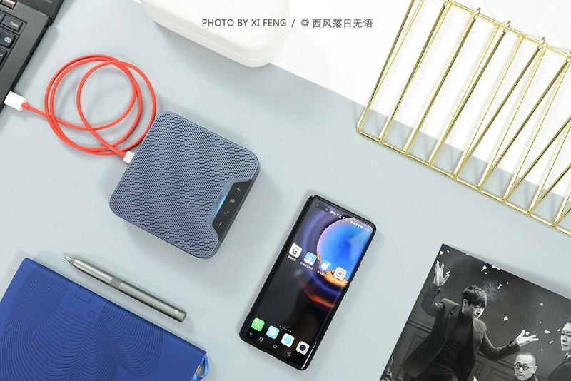 工作累成狗？多语转写神器：讯飞智能全向麦克风M2，了解一下