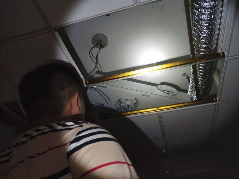 小米上新：全自动浴霸，浴室智能恒温不再是梦