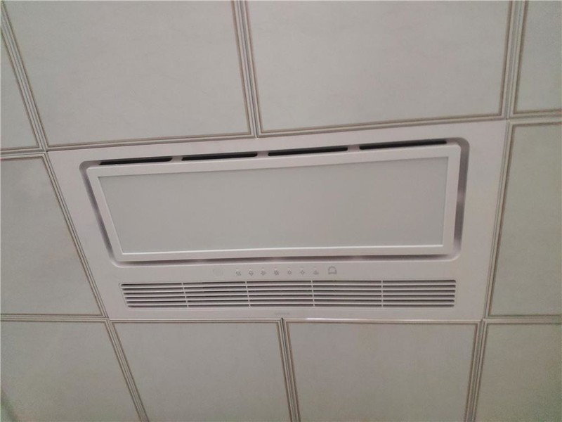 小米上新：全自动浴霸，浴室智能恒温不再是梦