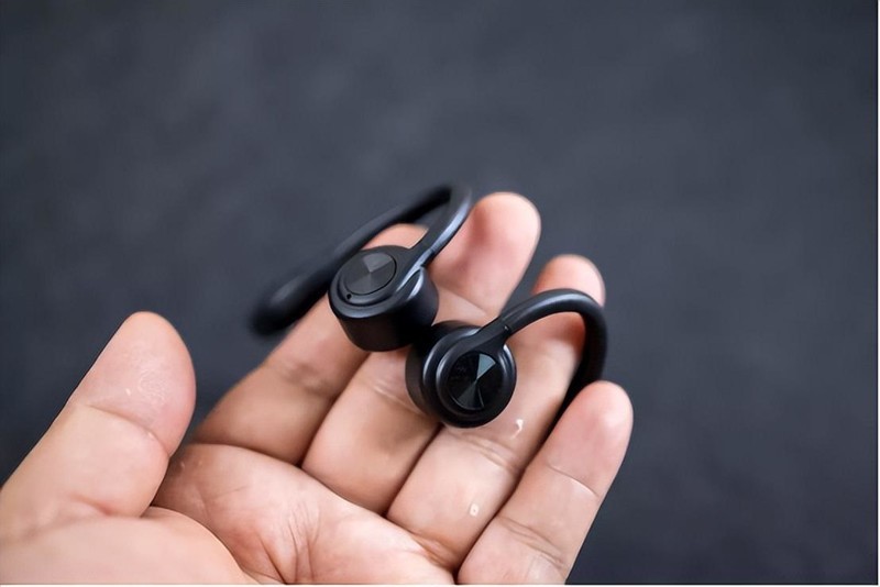 夜跑中最亮的仔，自带播放器可游泳的sanag B91S骨传导耳机体验