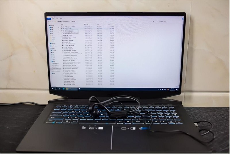 夜跑中最亮的仔，自带播放器可游泳的sanag B91S骨传导耳机体验